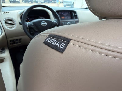 2017 Nissan Pathfinder Platinum 4WD | 7 Passenger