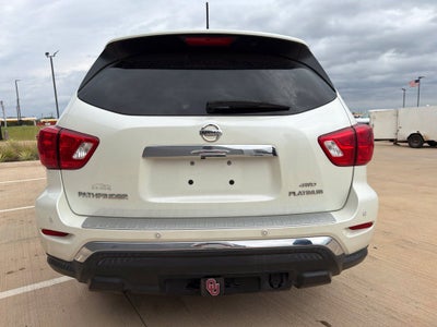 2017 Nissan Pathfinder Platinum 4WD | 7 Passenger