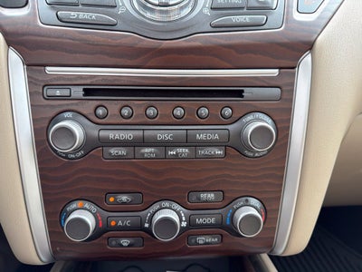 2017 Nissan Pathfinder Platinum 4WD | 7 Passenger