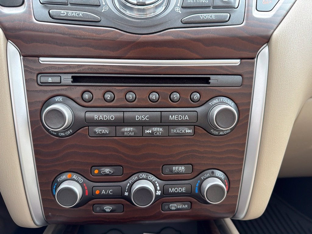 2017 Nissan Pathfinder Platinum 4WD | 7 Passenger