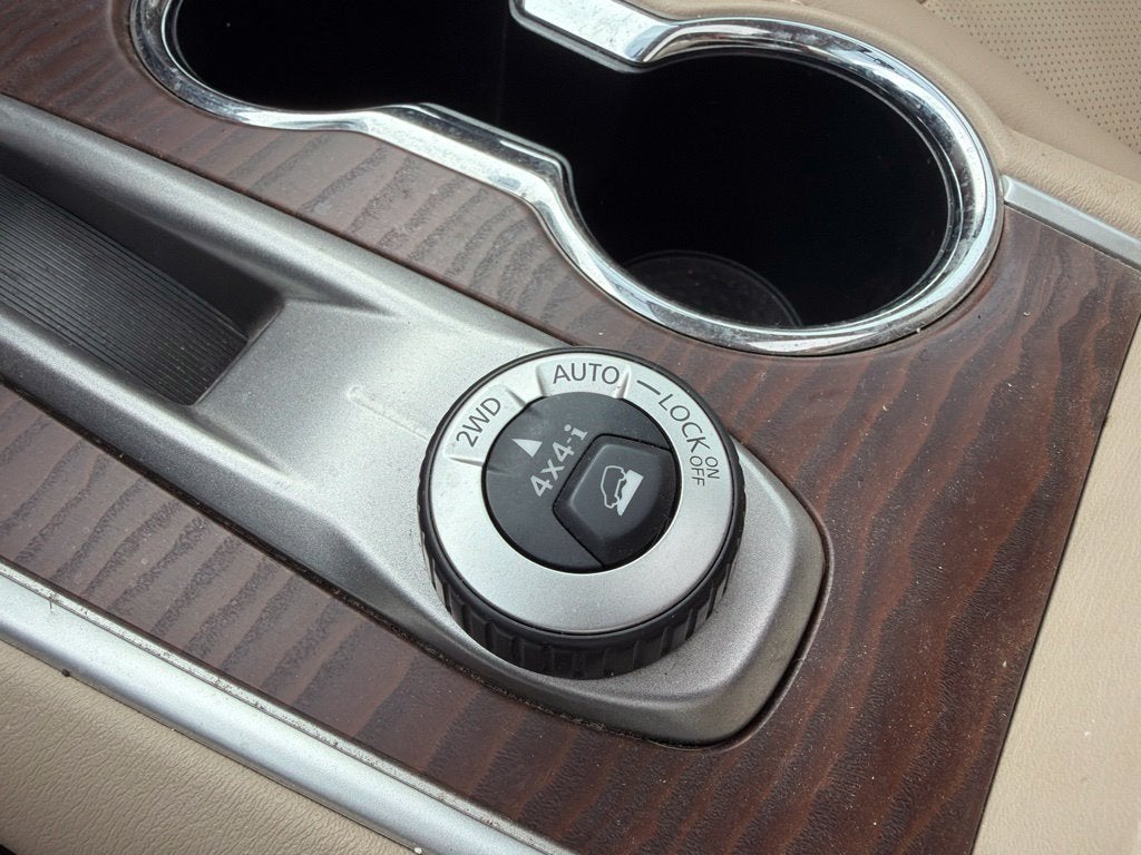 2017 Nissan Pathfinder Platinum 4WD | 7 Passenger