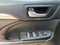 2016 Toyota Highlander XLE V6 AWD | 8 Passenger