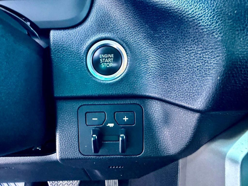 2022 Toyota Tundra SR5 4WD | All Terrain
