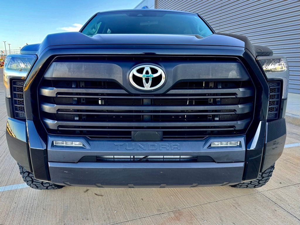 2022 Toyota Tundra SR5 4WD | All Terrain
