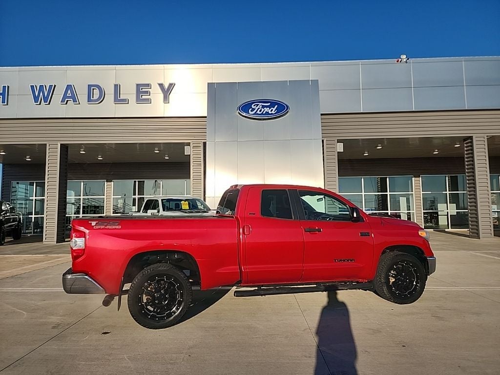 2017 Toyota Tundra Base