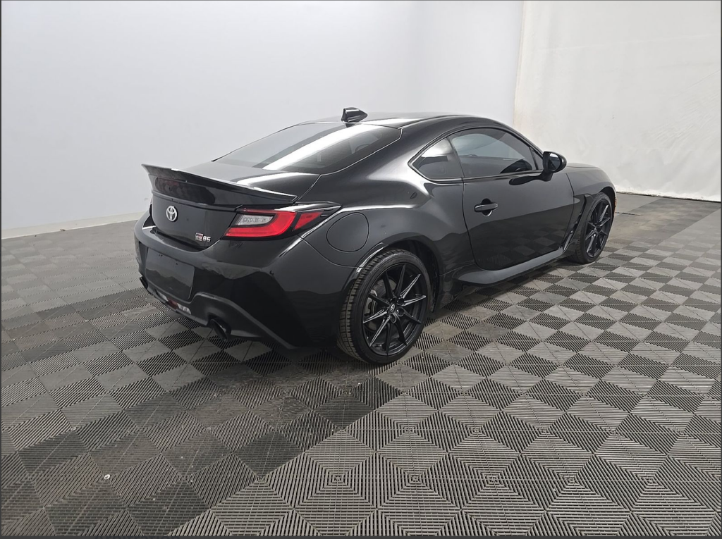 2024 Toyota GR86 Premium