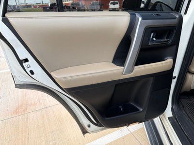 2016 Toyota 4Runner Limited 4WD | Luxury Pkg