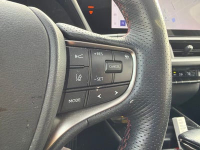 2023 Lexus UX 250h F SPORT Handling