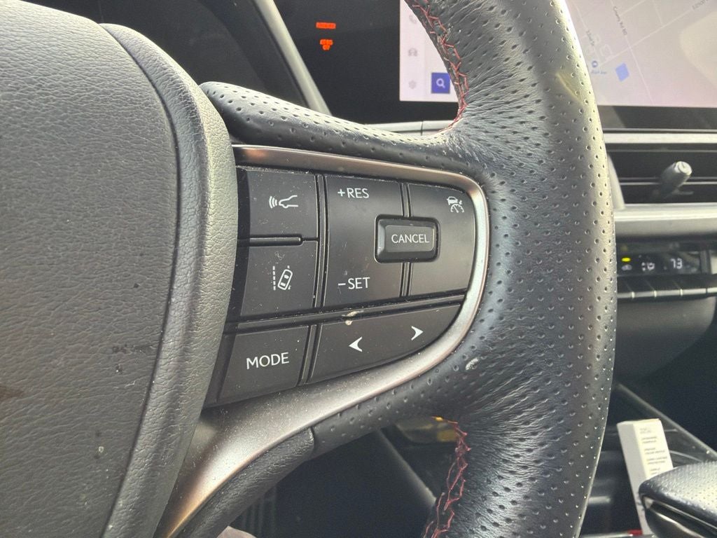 2023 Lexus UX 250h F SPORT Handling