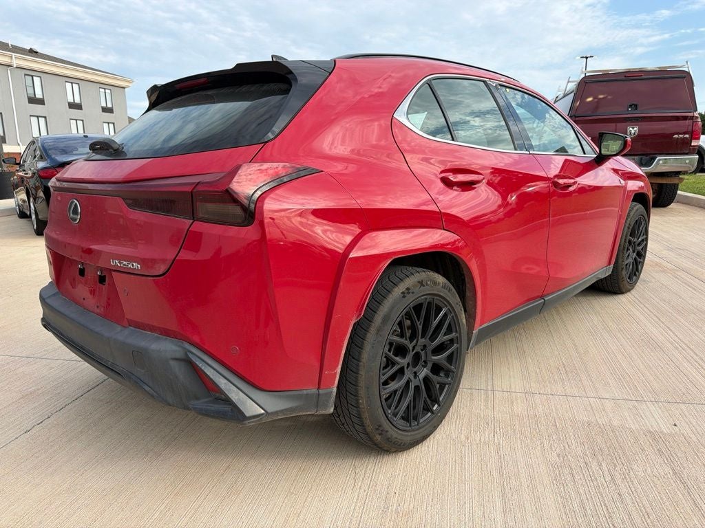 2023 Lexus UX 250h F SPORT Handling