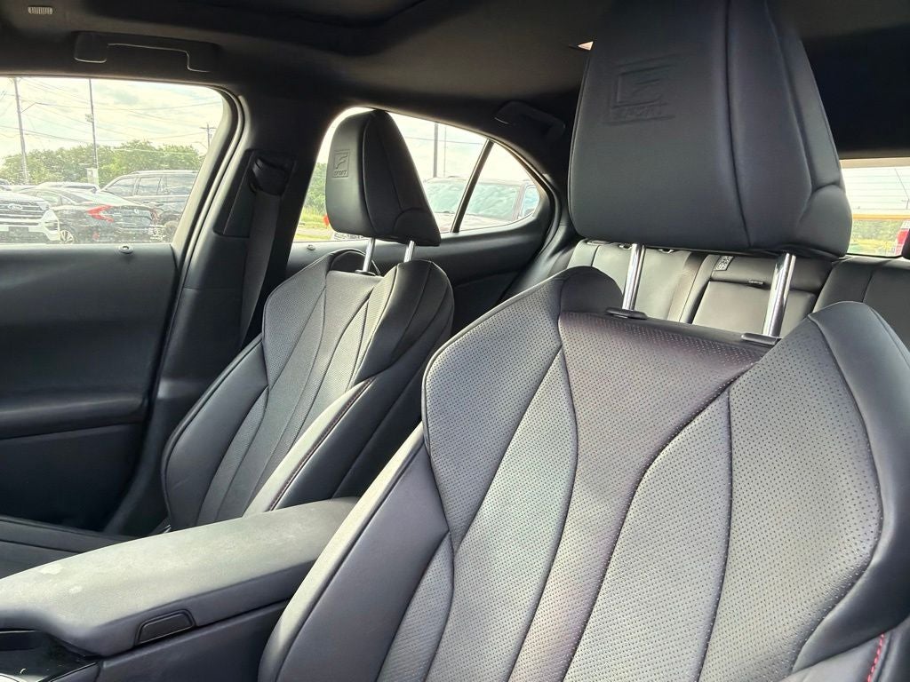 2023 Lexus UX 250h F SPORT Handling