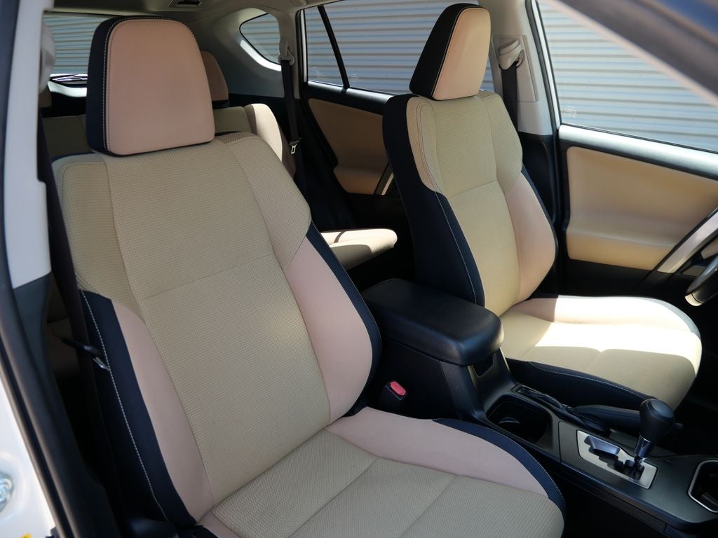 2016 Toyota RAV4 XLE ONE Owner