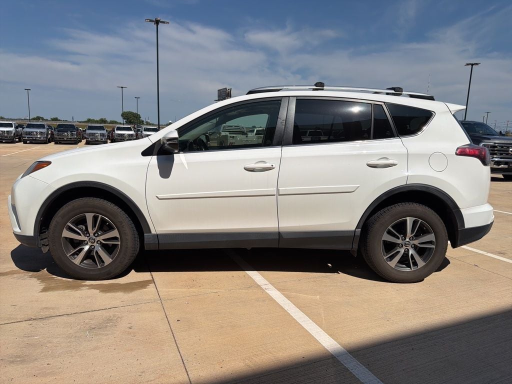 2016 Toyota RAV4 XLE ONE Owner