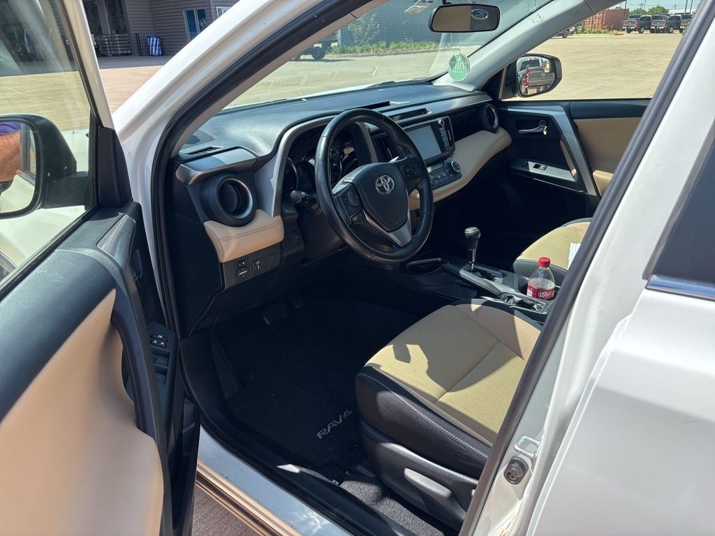 2016 Toyota RAV4 XLE ONE Owner