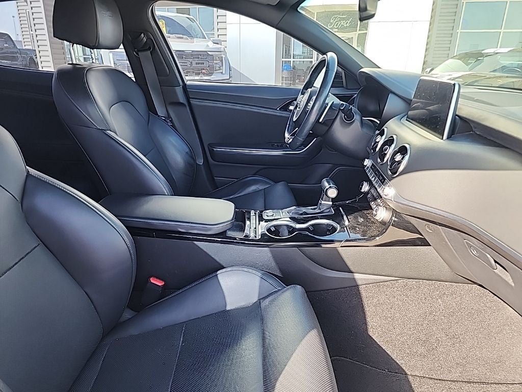 2021 Kia Stinger GT-Line