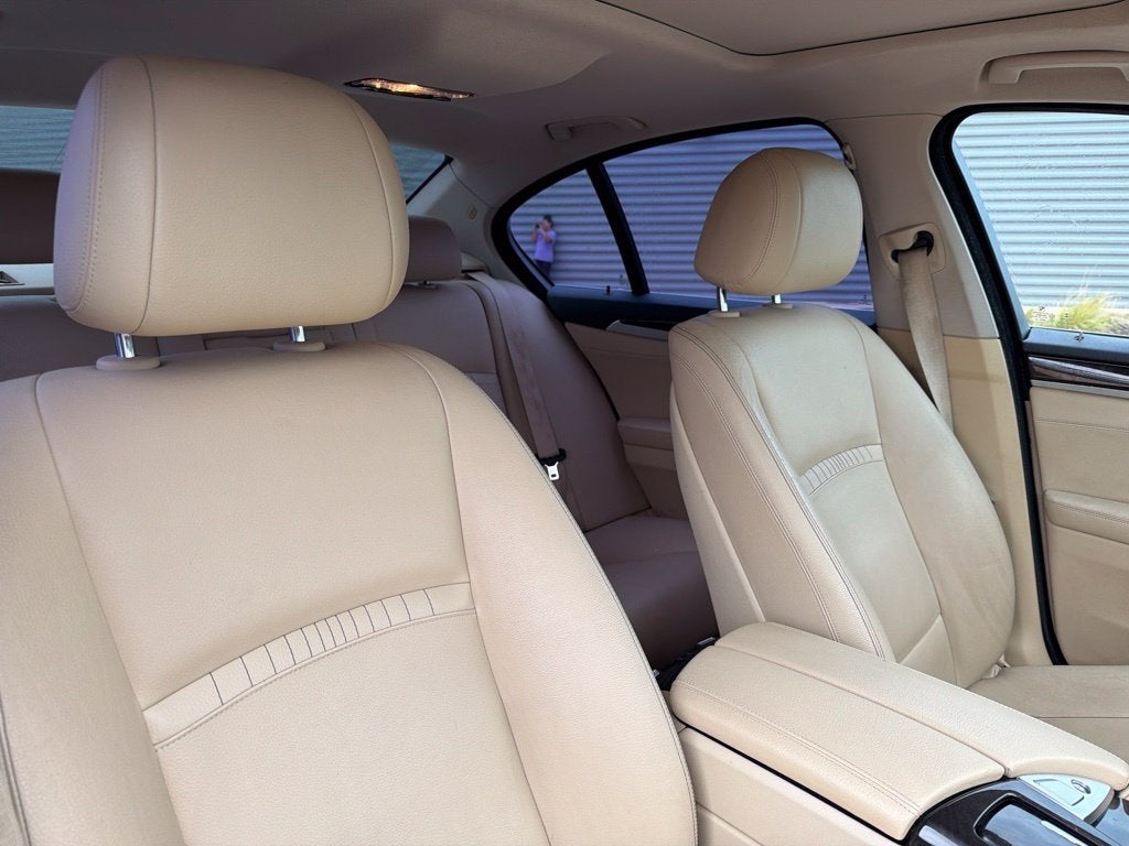 2015 BMW 5 Series 535i Luxury Premium Pkg