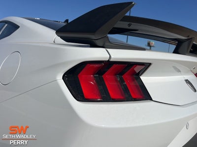 2025 Ford Mustang Dark Horse