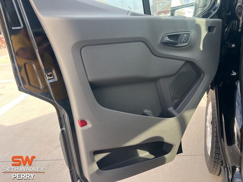 2025 Ford Transit-350 XLT 15 Passenger