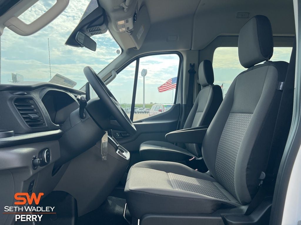 2025 Ford Transit-350 XLT 15 Passenger