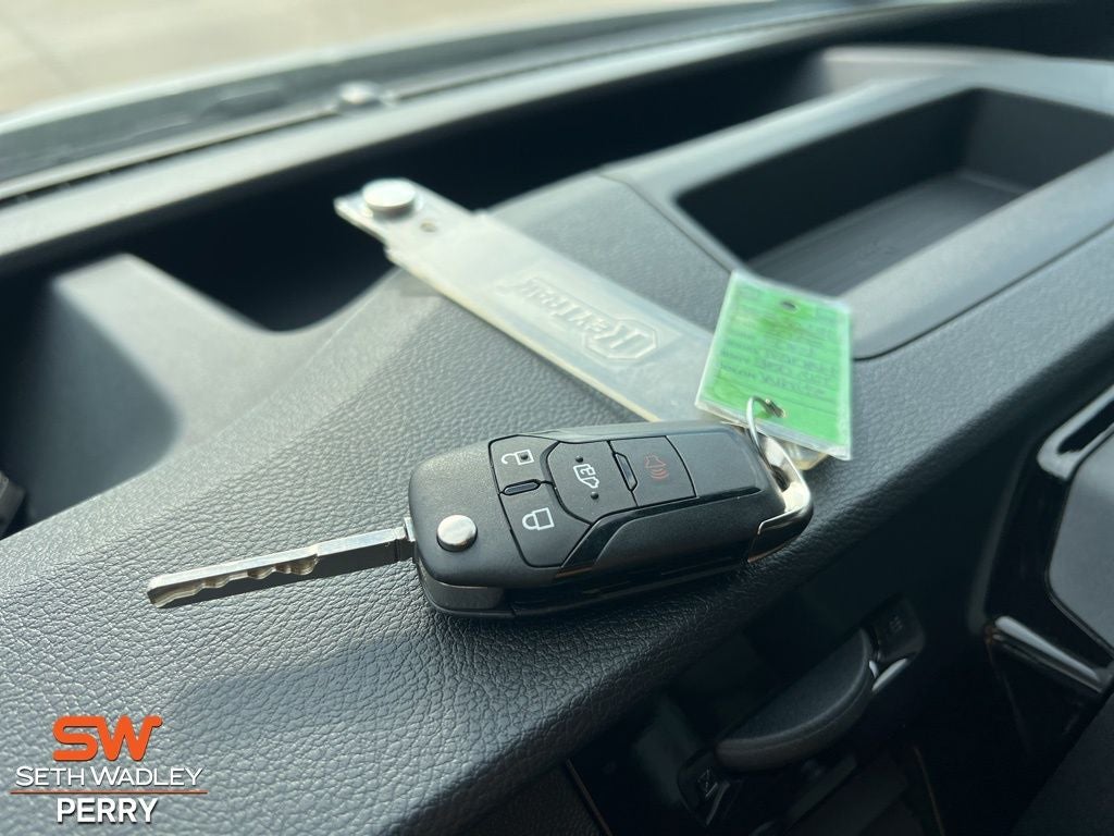 2025 Ford Transit-350 XLT 15 Passenger