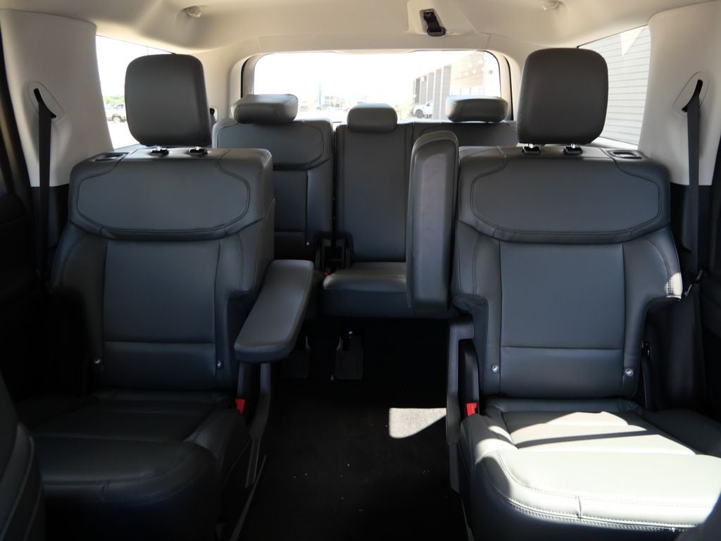 2027 Ford Expedition Active