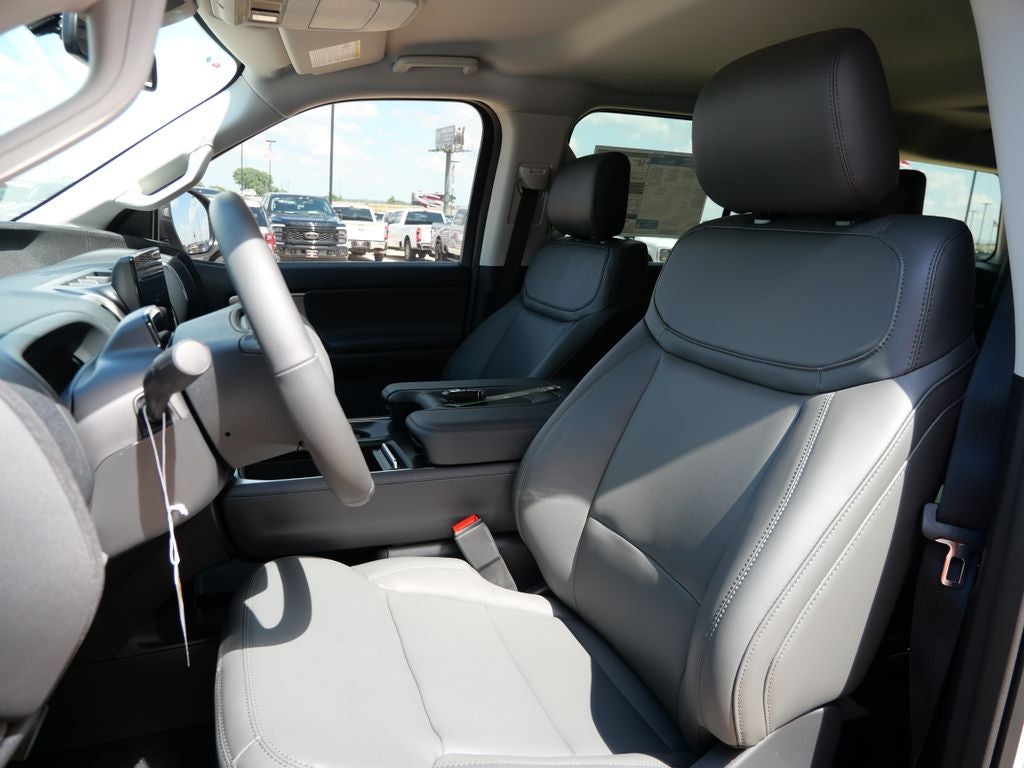 2027 Ford Expedition Active