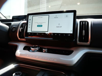2027 Ford Expedition Active
