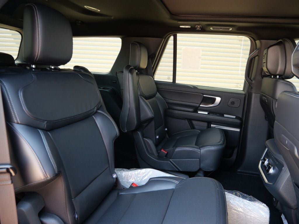 2027 Ford Expedition Platinum Platinum