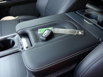 2027 Ford Expedition Platinum Platinum