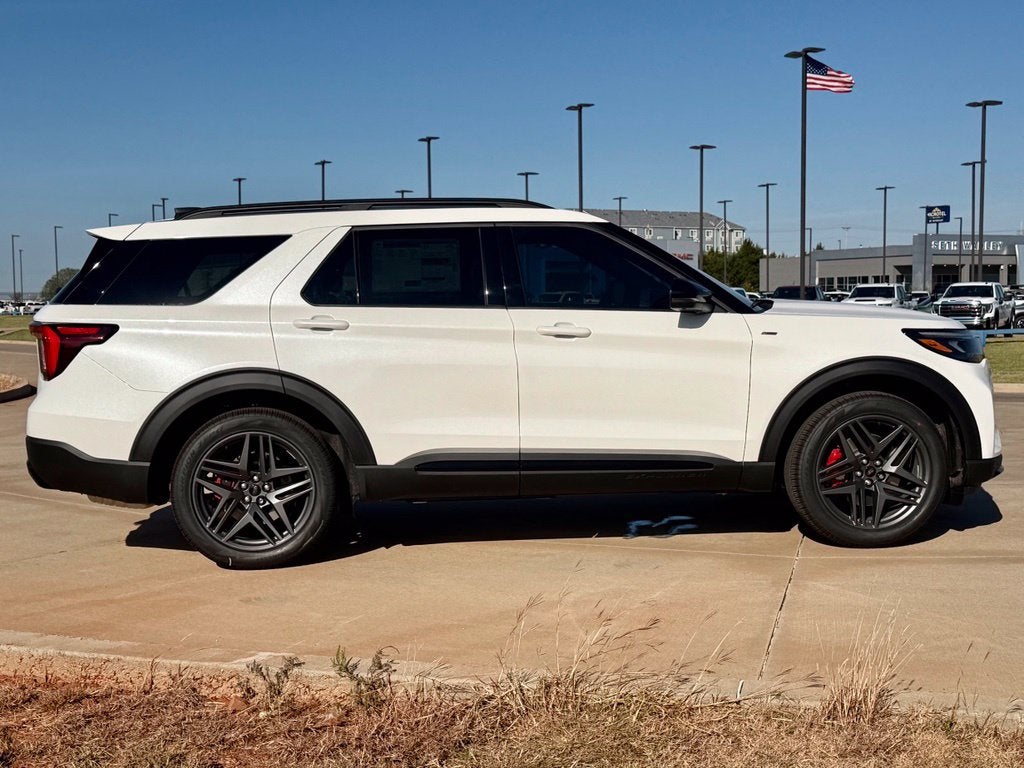 2027 Ford Explorer ST-Line