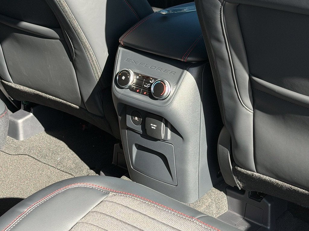 2027 Ford Explorer ST-Line