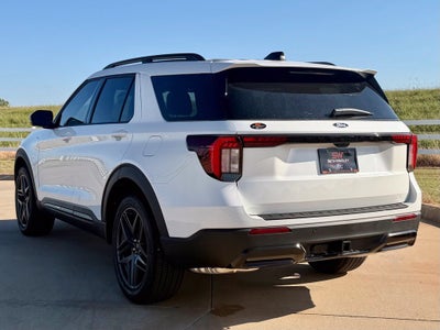 2027 Ford Explorer ST-Line