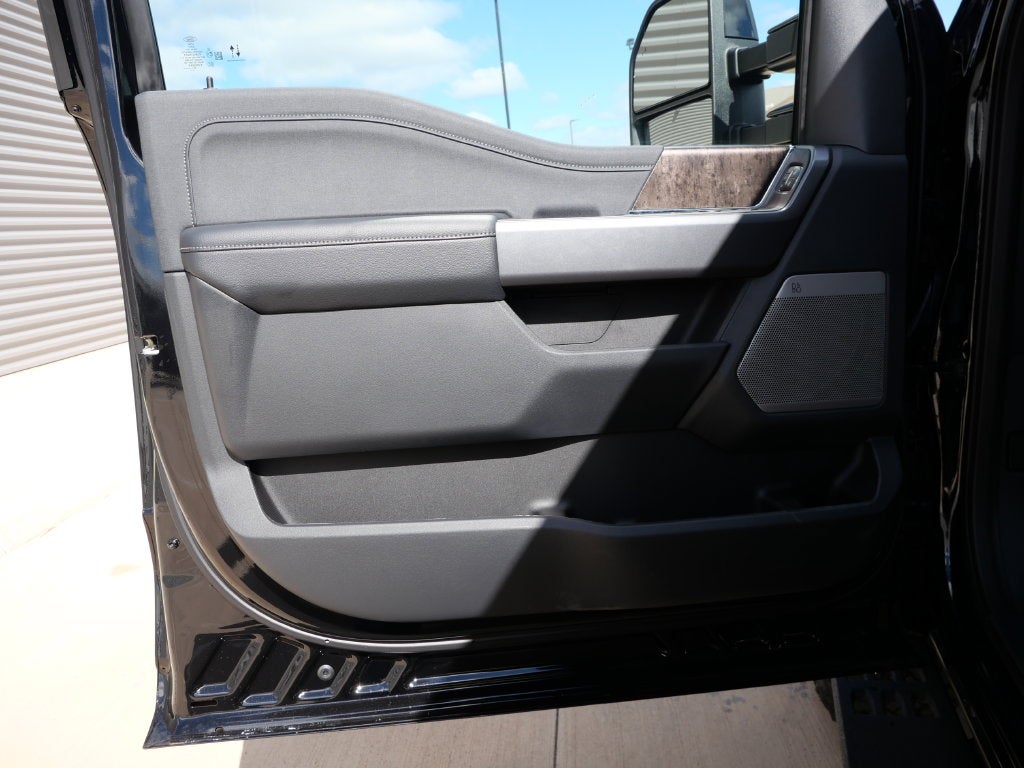 2027 Ford F-250SD Lariat