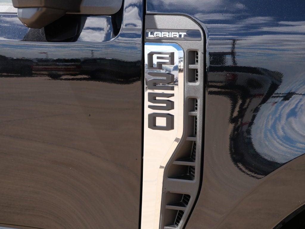 2027 Ford F-250SD Lariat