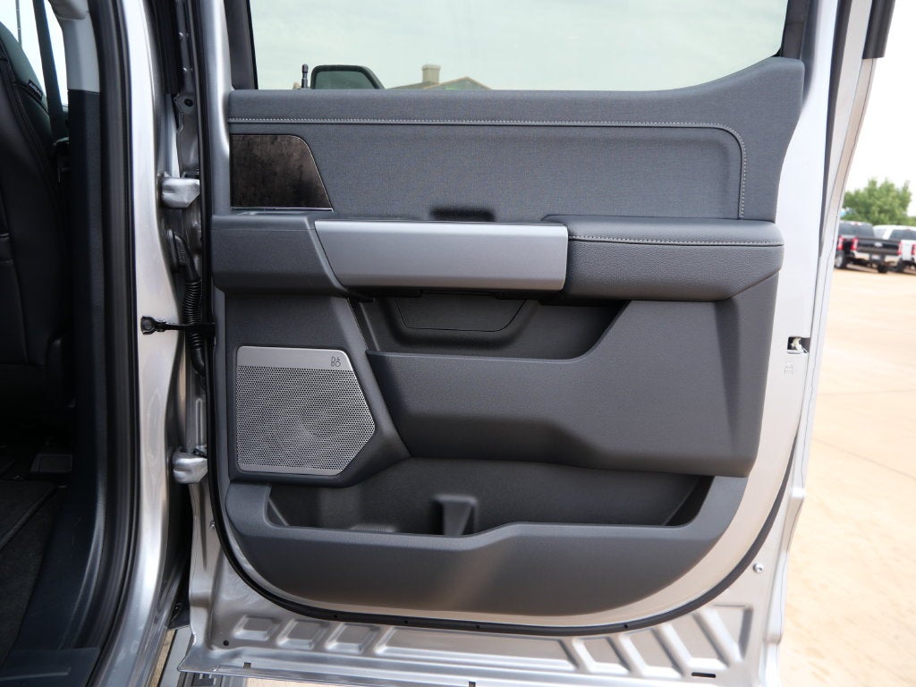 2027 Ford F-250SD Lariat