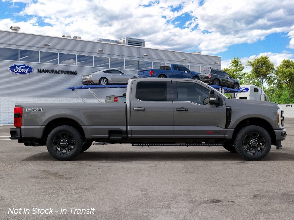 2027 Ford F-350SD F-350® Lariat®