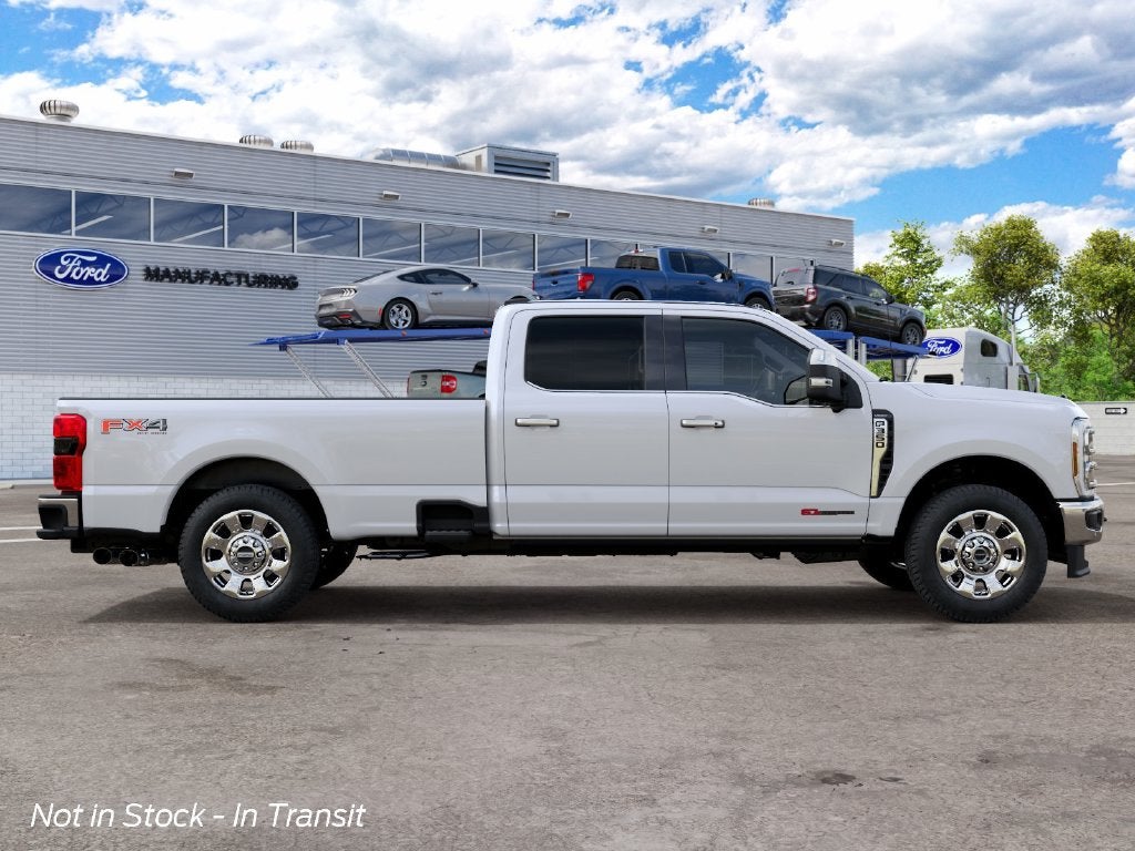 2027 Ford F-350SD F-350® Lariat®