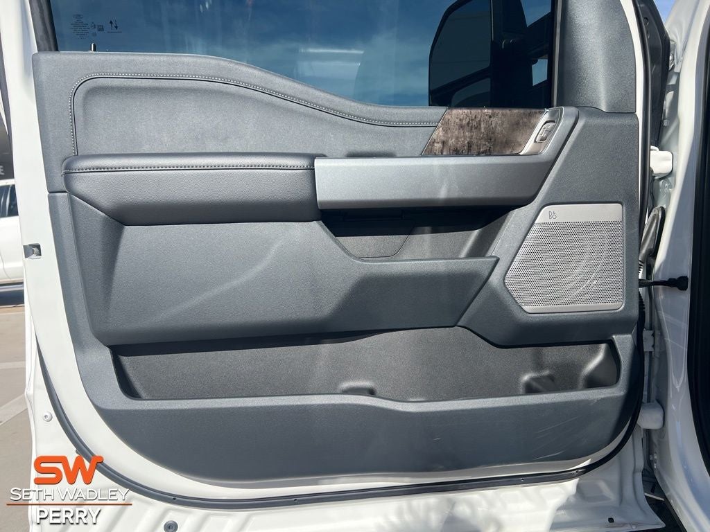 2025 Ford F-350SD Lariat