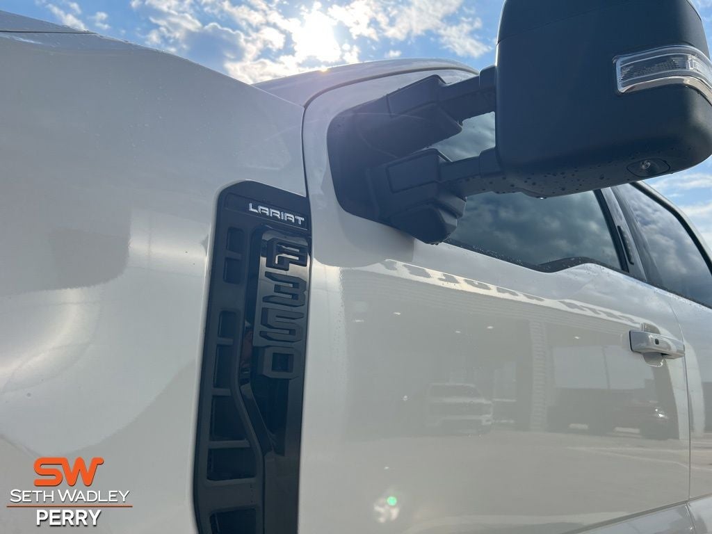 2026 Ford F-350SD Lariat