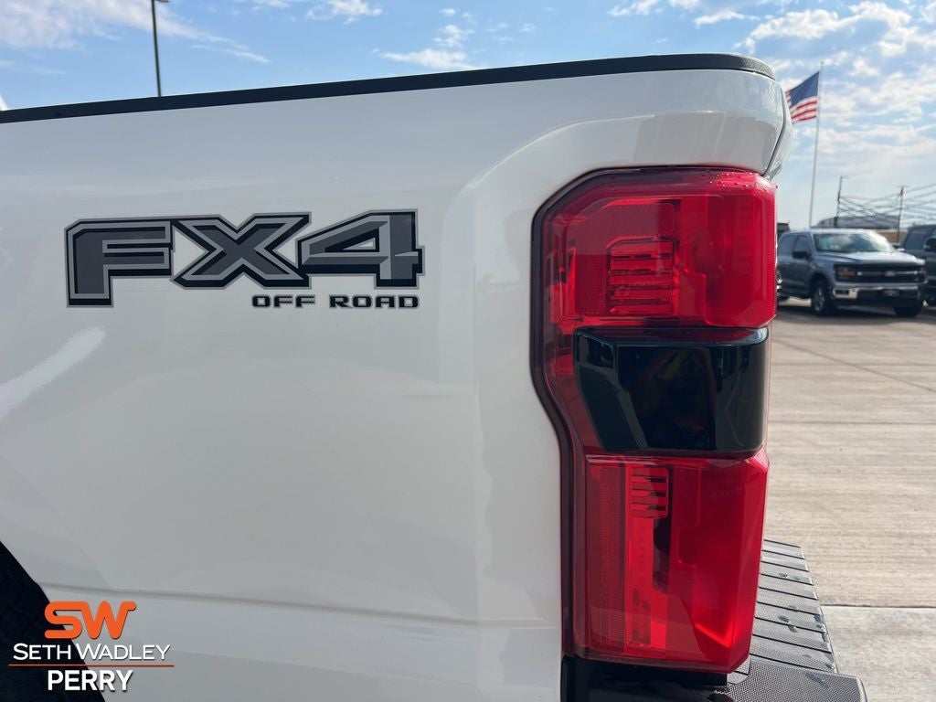 2026 Ford F-350SD Lariat