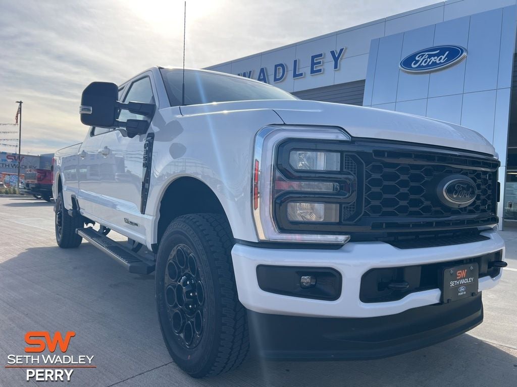 2026 Ford F-350SD Lariat
