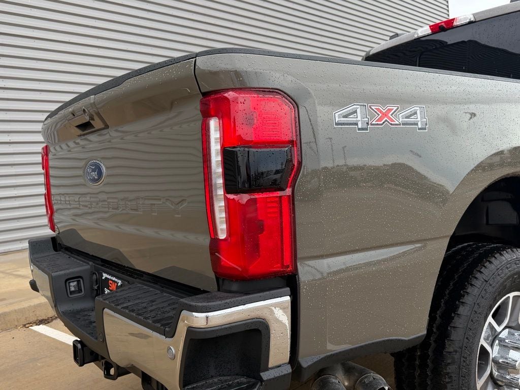 2026 Ford F-350SD Lariat