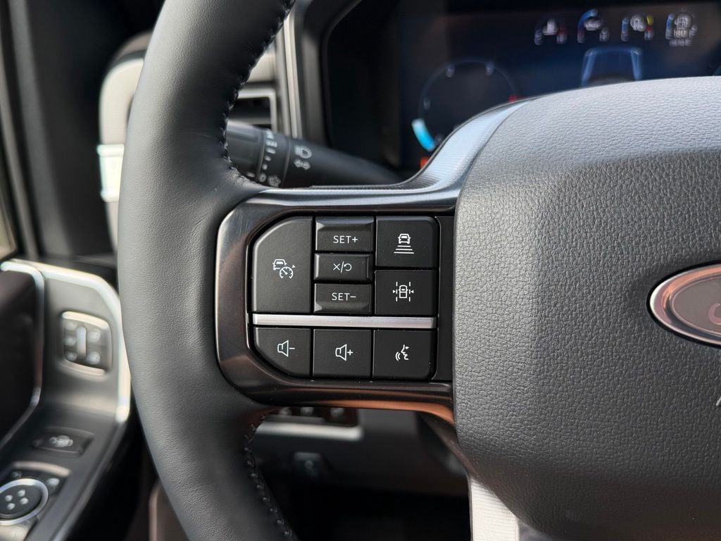 2026 Ford F-350SD Platinum DRW