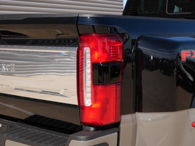 2027 Ford F-350SD King Ranch DRW