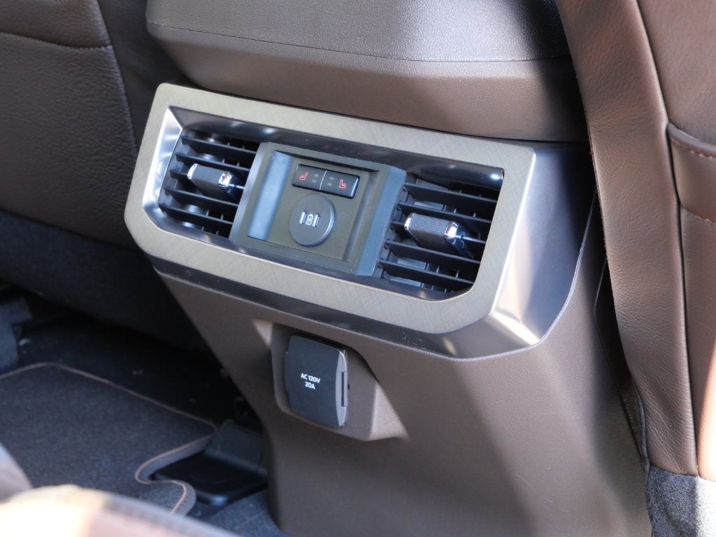 2027 Ford F-350SD King Ranch DRW
