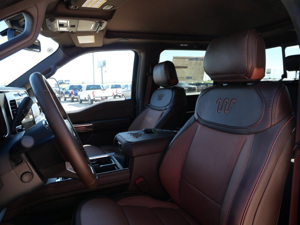 2027 Ford F-350SD King Ranch DRW