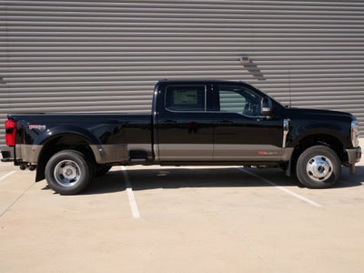 2027 Ford F-350SD King Ranch DRW