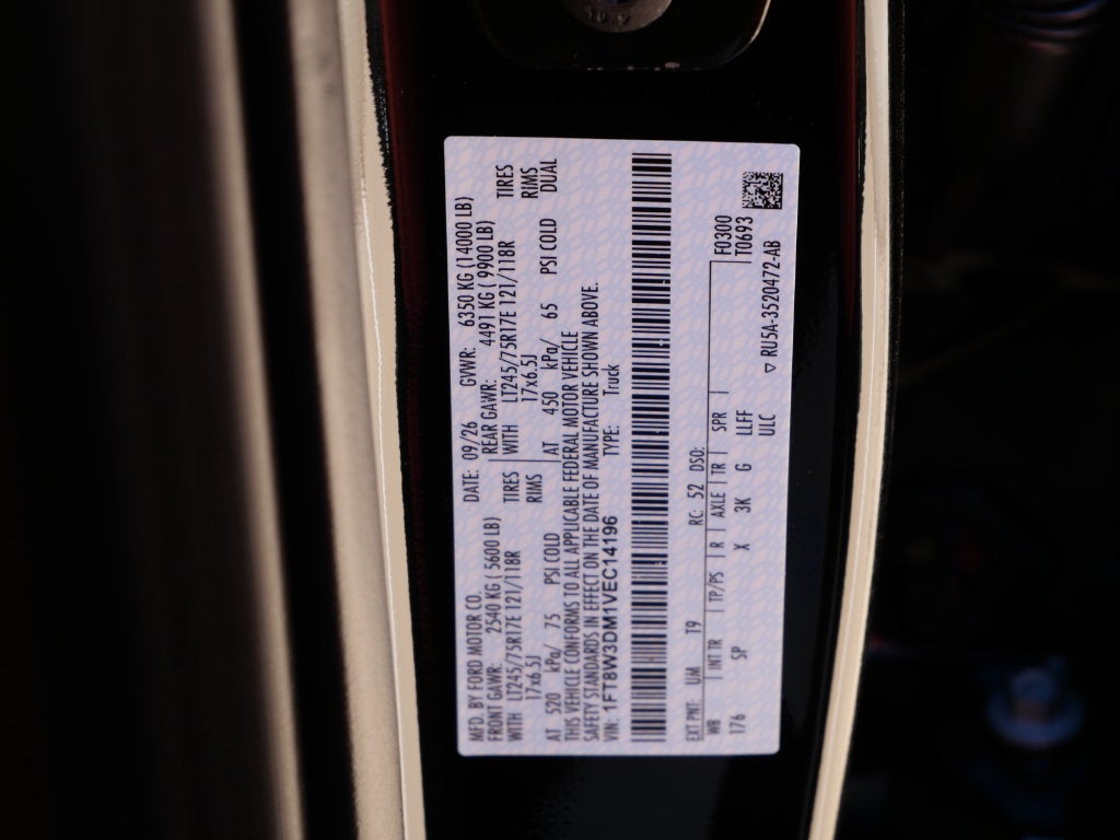 2027 Ford F-350SD King Ranch DRW