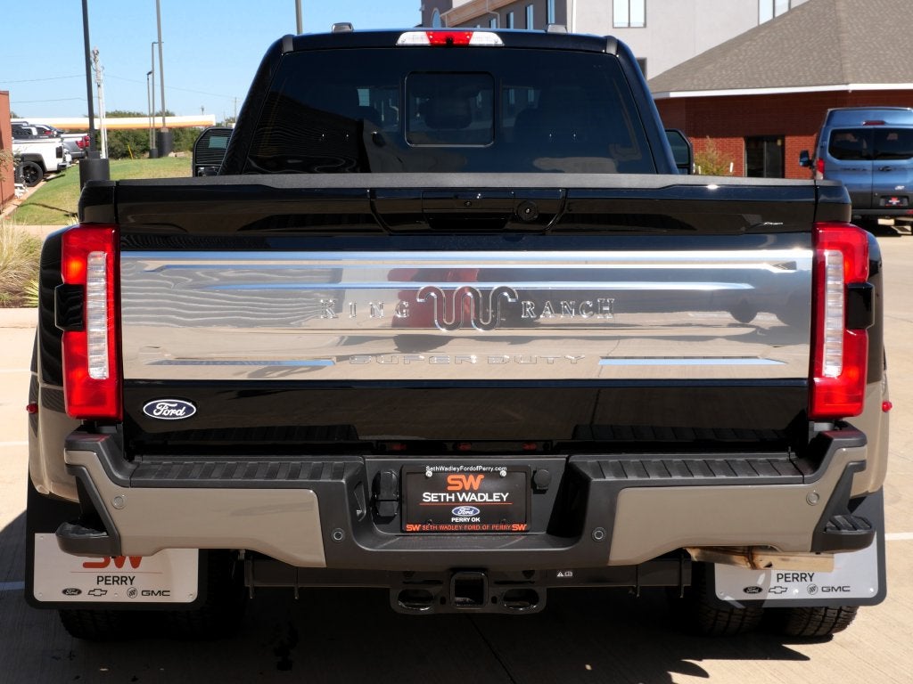 2027 Ford F-350SD King Ranch DRW