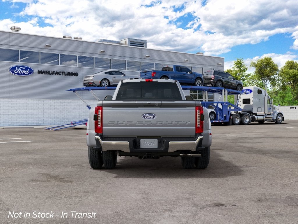 2027 Ford F-350SD Lariat DRW